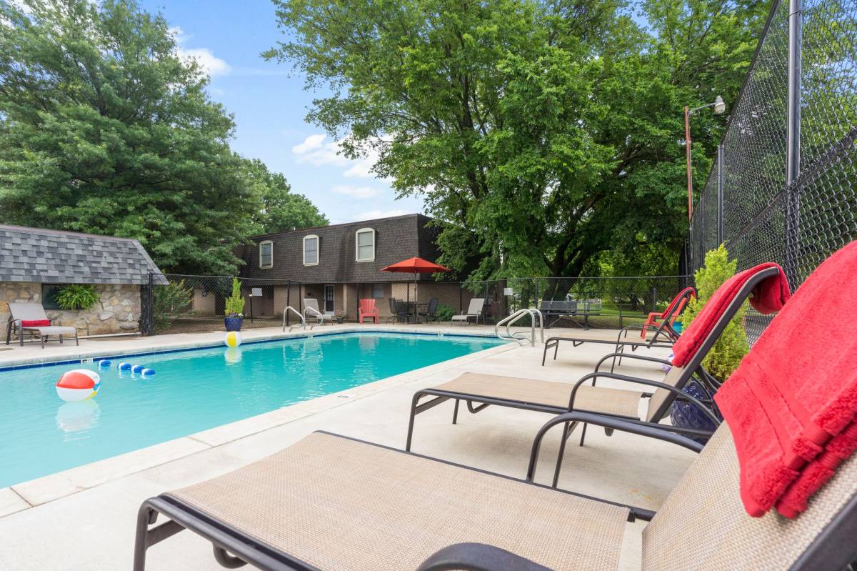 Apartment for rent at 1501 Meadow Trace Dr, Pryor, OK 74361