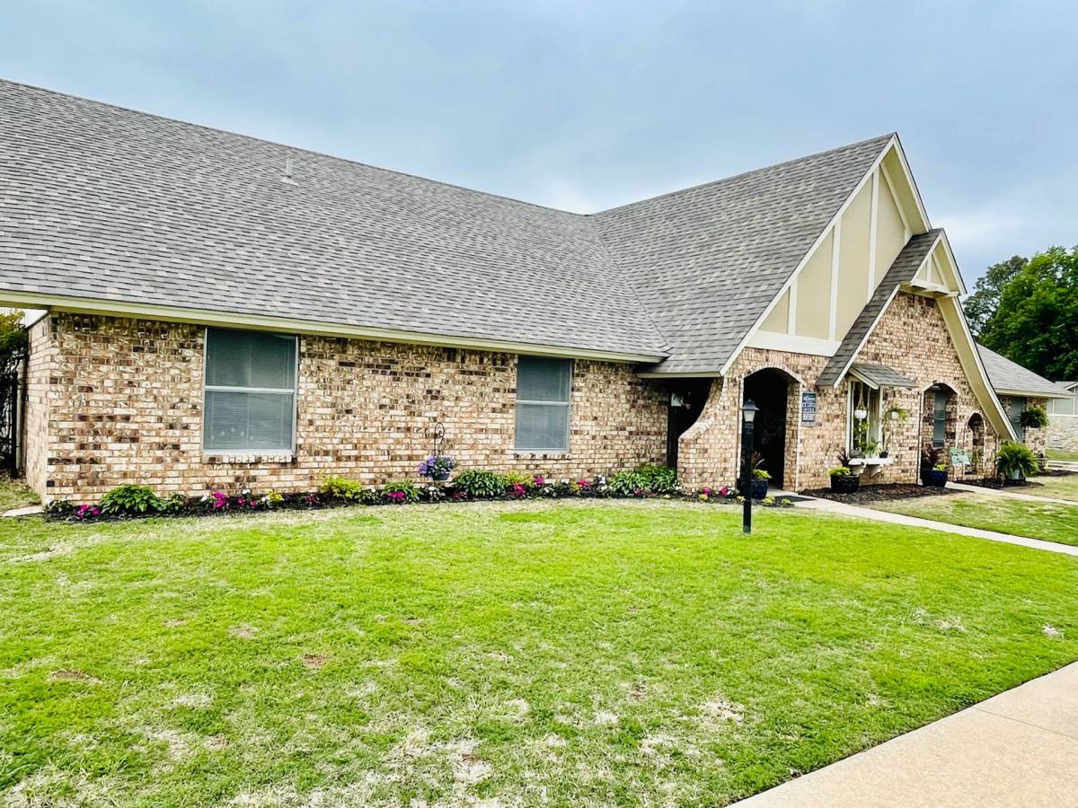 Apartment for rent at 1501 Meadow Trace Dr, Pryor, OK 74361