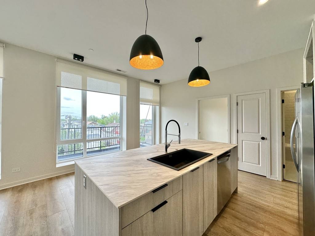 Apartment for rent at 6338 Belmont #P103, Chicago, IL 60634