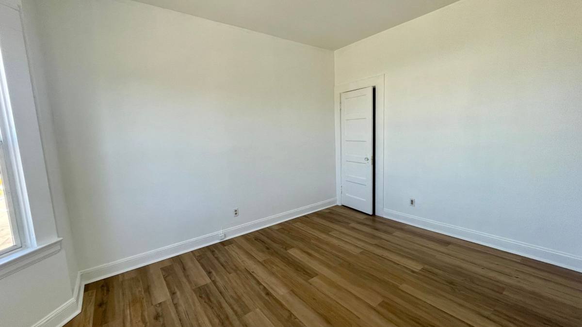 Apartment for rent at 1920 Castro St, Oakland, CA 94612