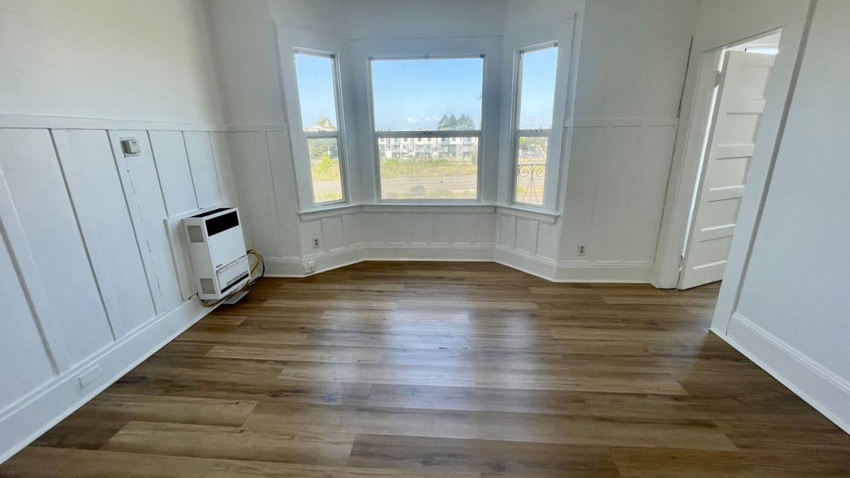 Apartment for rent at 1920 Castro St, Oakland, CA 94612