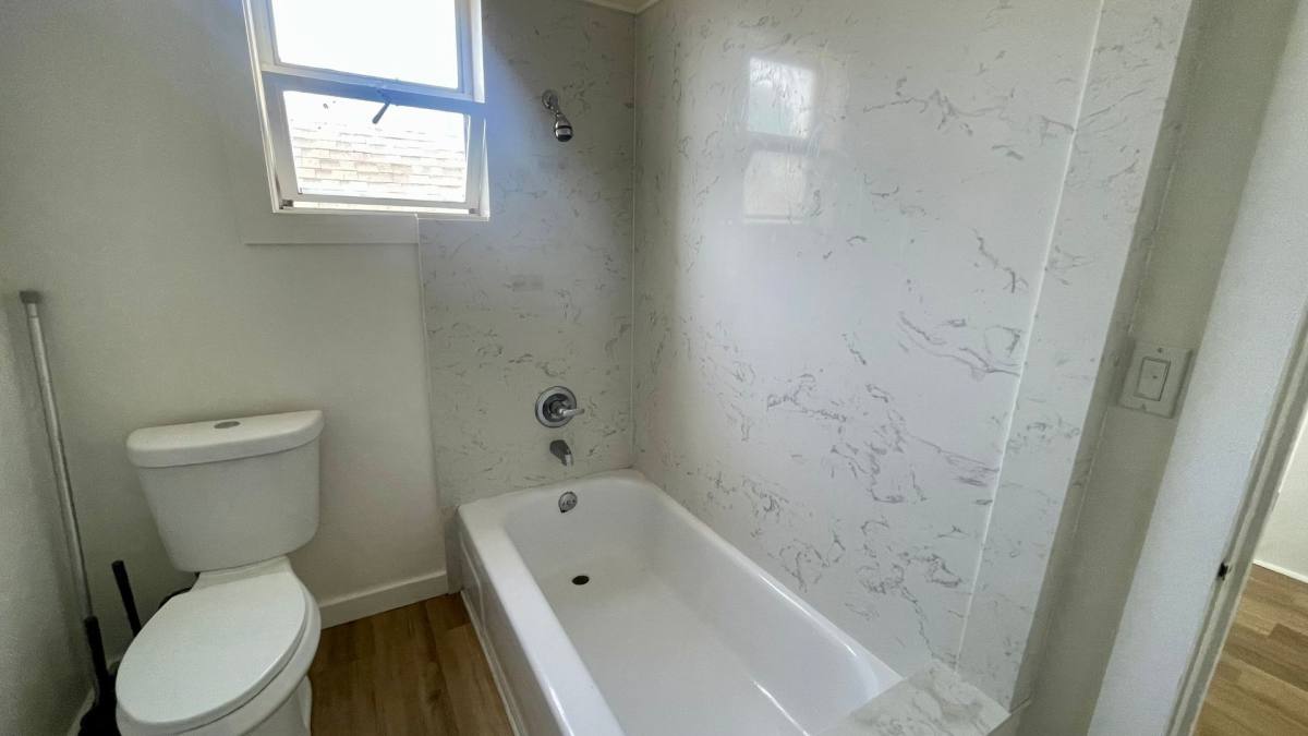 Apartment for rent at 1920 Castro St, Oakland, CA 94612