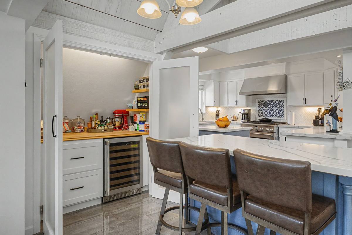 House for rent at 26185 Zdan Rd, Carmel Valley, CA 93924