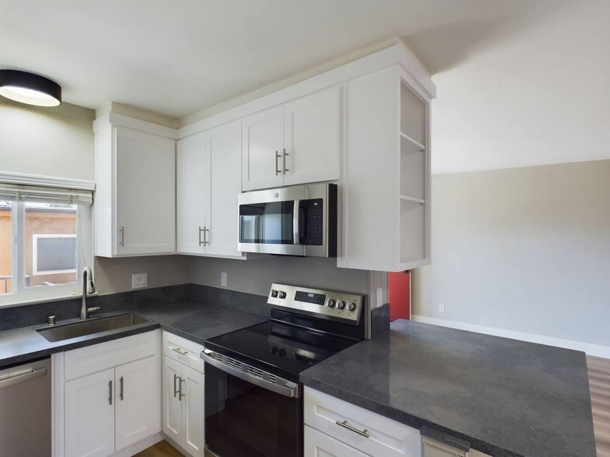 Apartment for rent at 4045 Mississippi St, San Diego, CA 92104