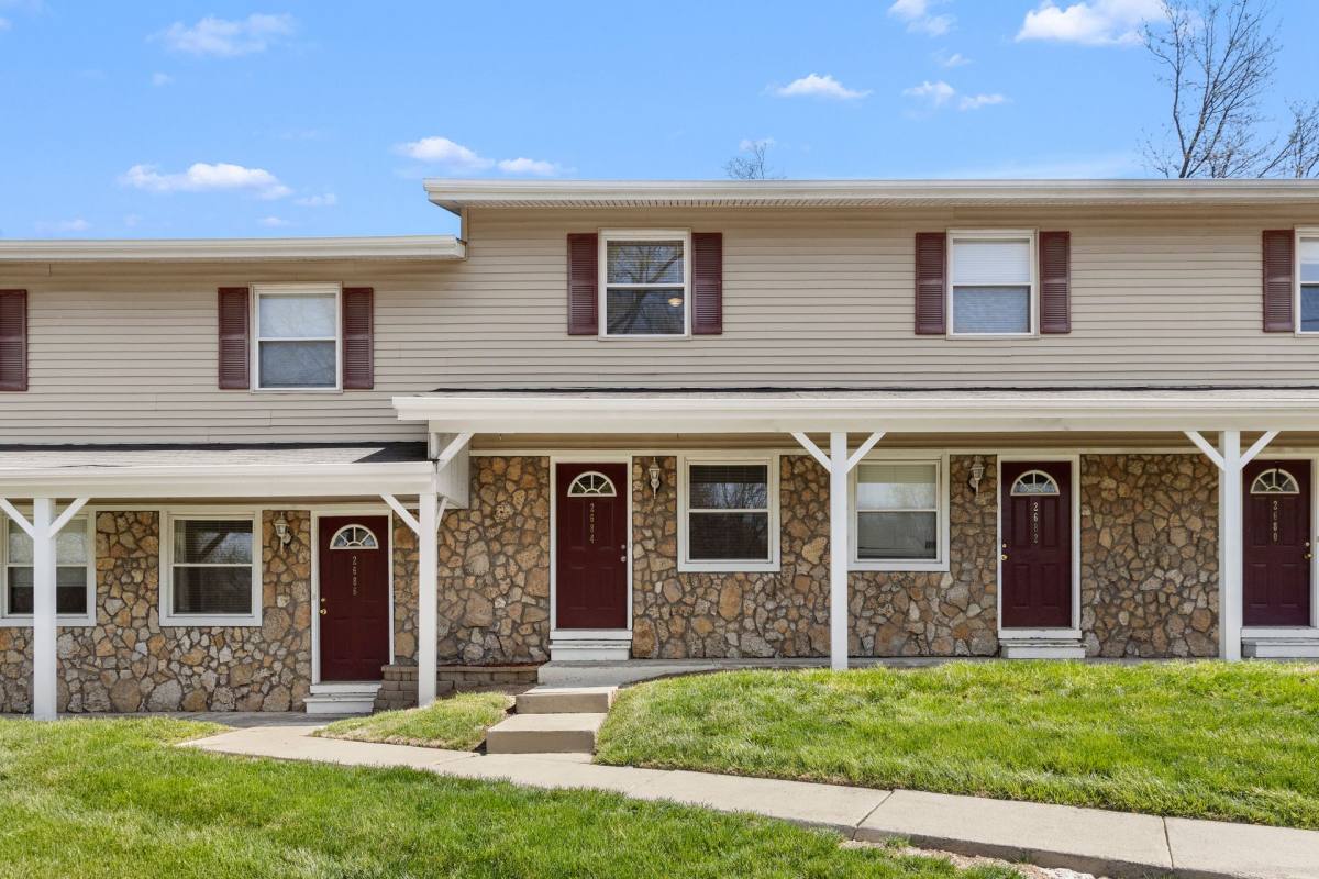 Townhouse for rent at 2680 Droste Rd, Saint Charles, MO 63301