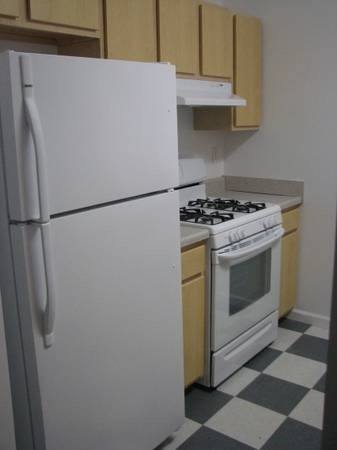 165 Johnston St #1, Newburgh, NY 12550 - Apartment for Rent - Image 2