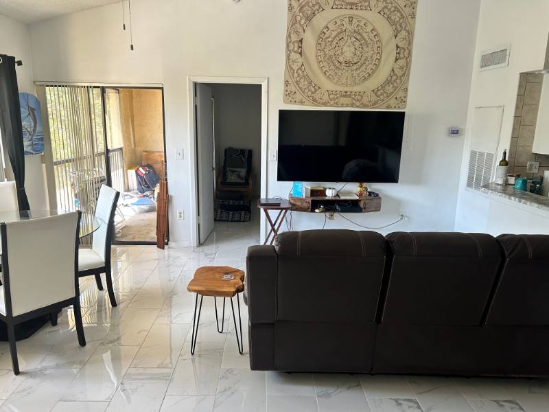 Condo for rent at 2445 Sw18th Terrace #6, Fort Lauderdale, FL 33315