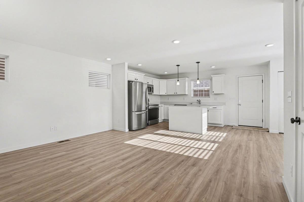 House for rent at 1653 Kennedy Blvd, Three Rivers, MI 49093