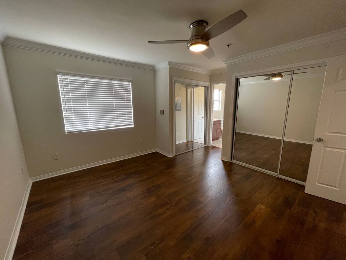 Apartment for rent at 1415 Venice Blvd, Venice, CA 90291