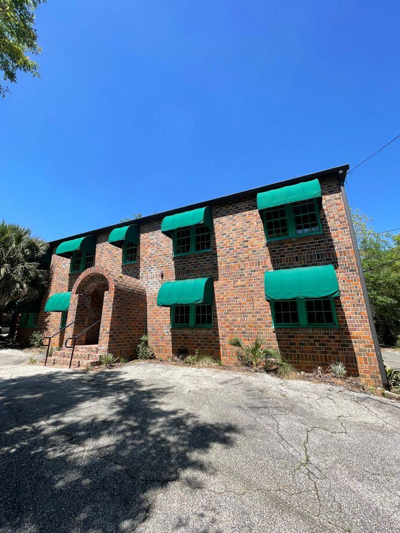 Apartment for rent at 418 E Virginia St, Tallahassee, FL 32301