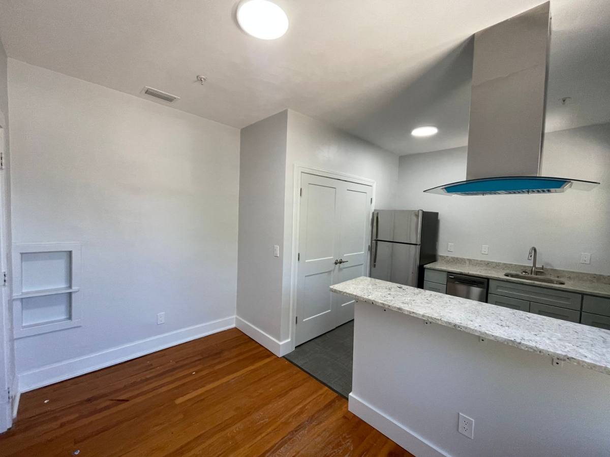 Apartment for rent at 418 E Virginia St, Tallahassee, FL 32301