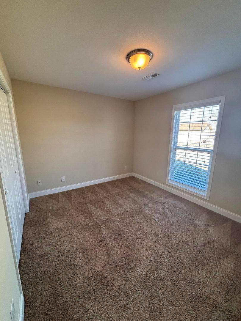 House for rent at 859 Wells Rd, Maryville, TN 37801