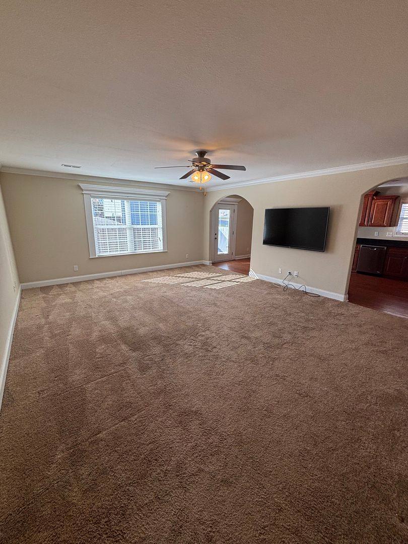 House for rent at 859 Wells Rd, Maryville, TN 37801