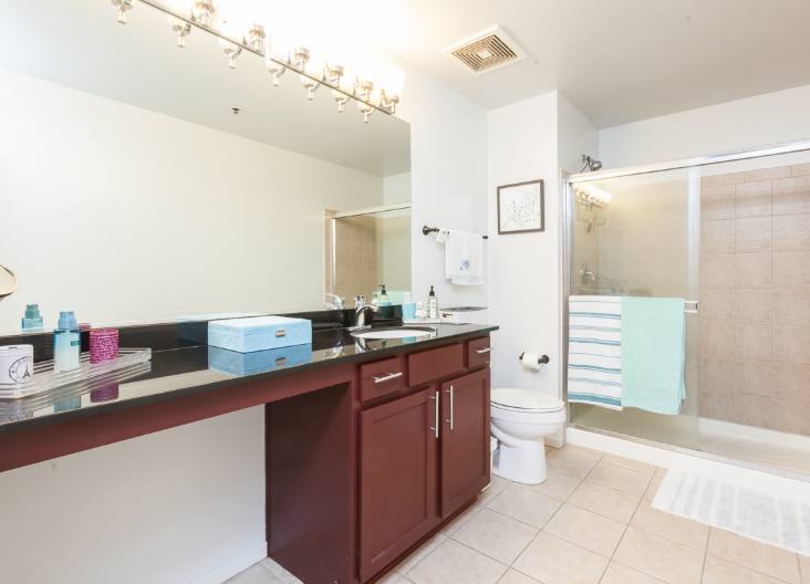Condo for rent at 933 W Van Buren #812, Chicago, IL 60607