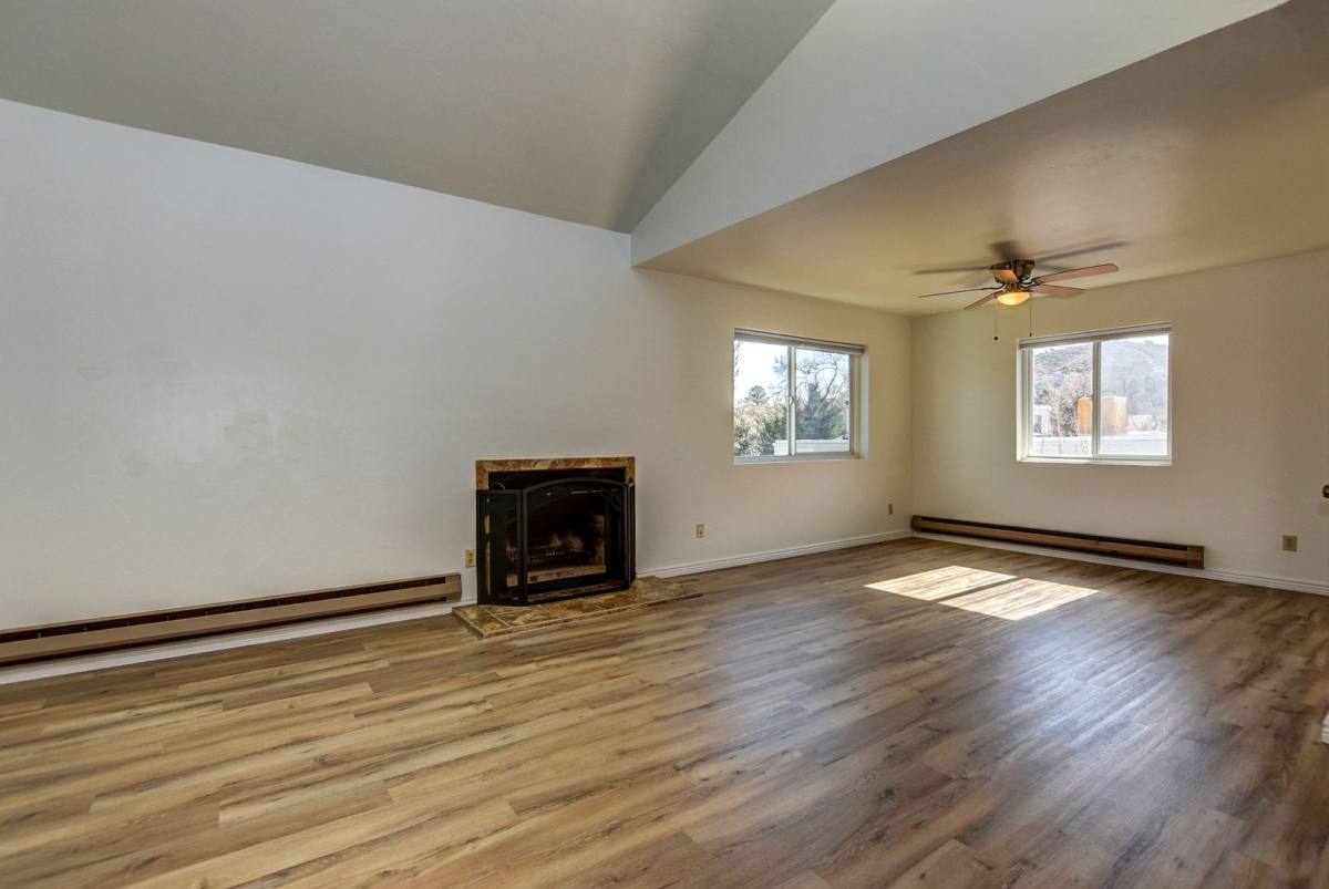 Condo for rent at 333 W Leroux St, Prescott, AZ 86303