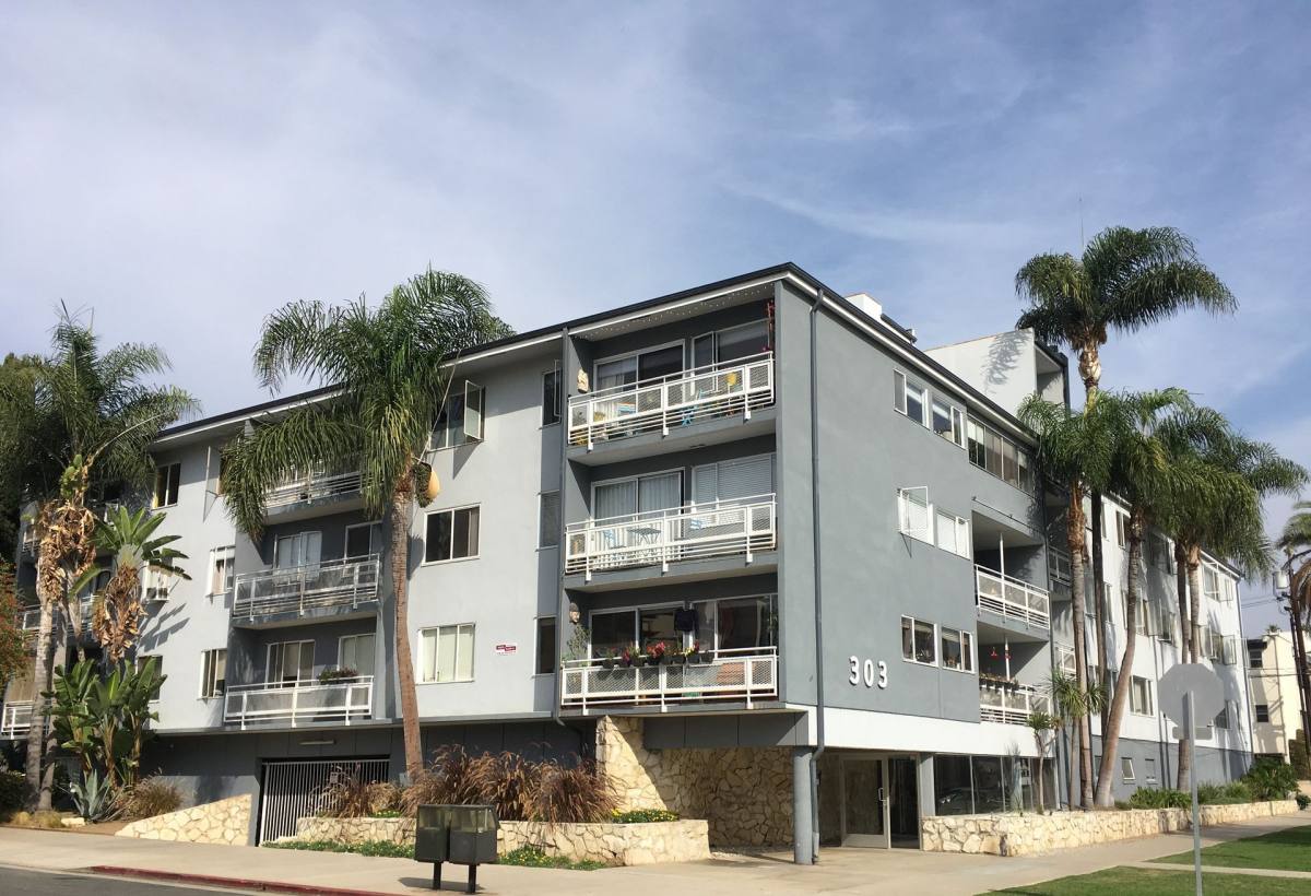 Apartment for rent at 303 California Ave, Santa Monica, CA 90403