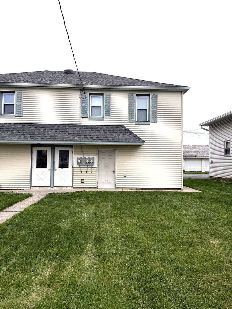 Apartment for rent at 217 W Maple St, Palmyra, PA 17078