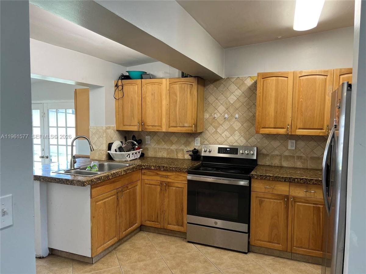 House for rent at 1885 NE 53rd St, Pompano Beach, FL 33064