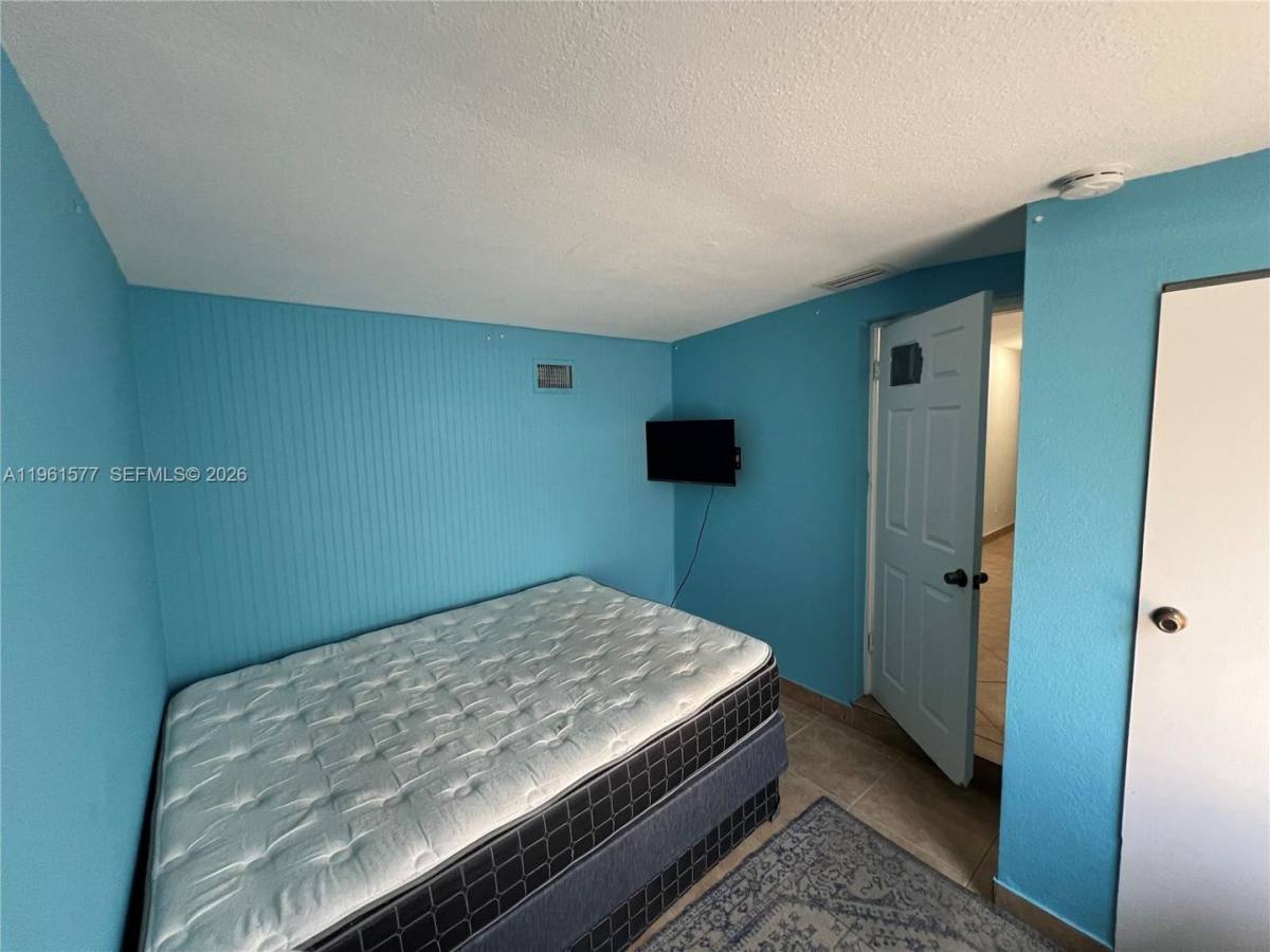 House for rent at 1885 NE 53rd St, Pompano Beach, FL 33064