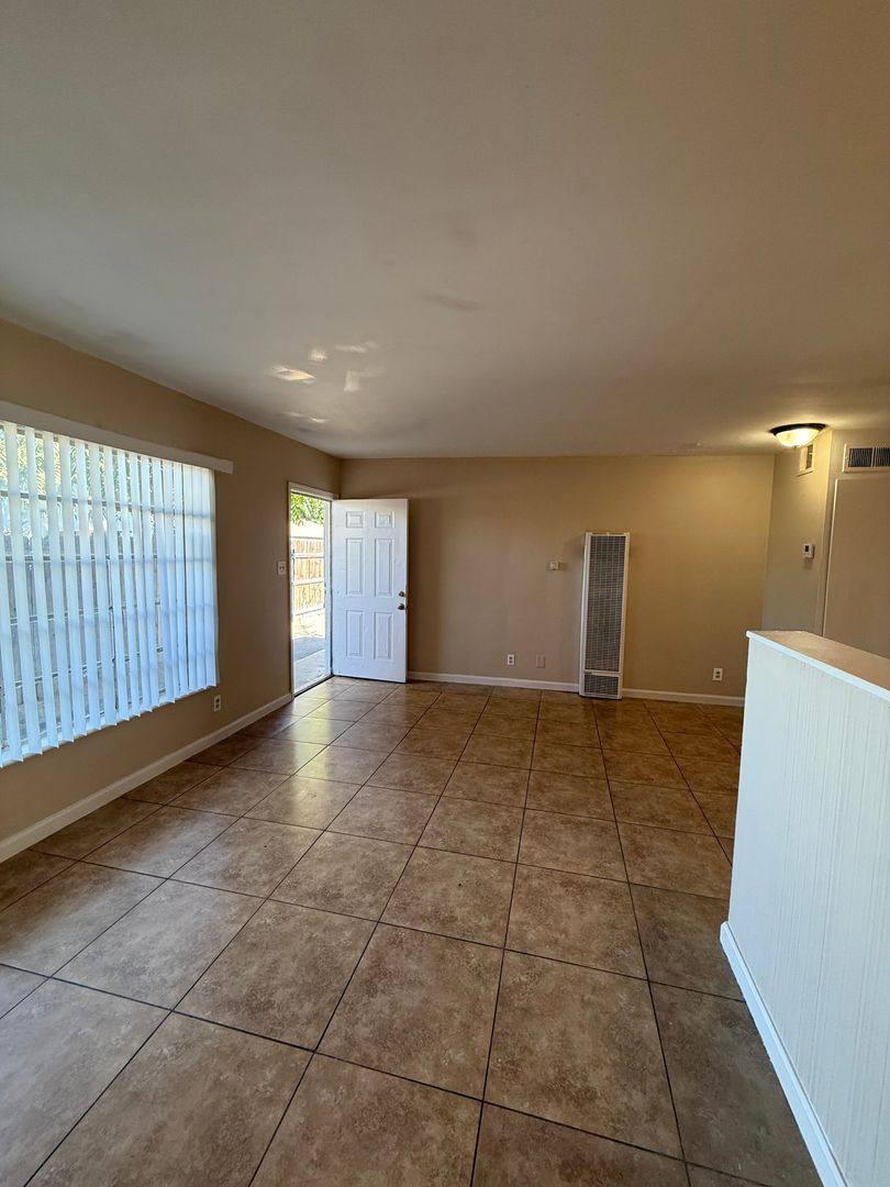 Apartment for rent at 200 Truxtun Ave, Bakersfield, CA 93301