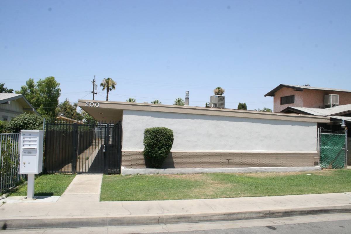 Apartment for rent at 200 Truxtun Ave, Bakersfield, CA 93301
