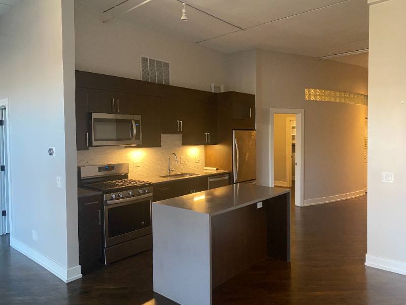 Condo for rent at 2012 W Saint Paul Ave #211, Chicago, IL 60647