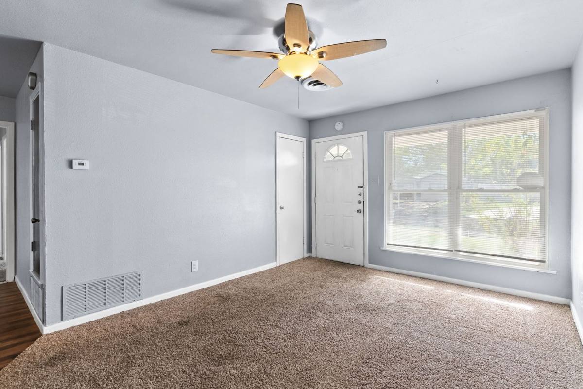 House for rent at 2709 Hillside Dr, Killeen, TX 76543