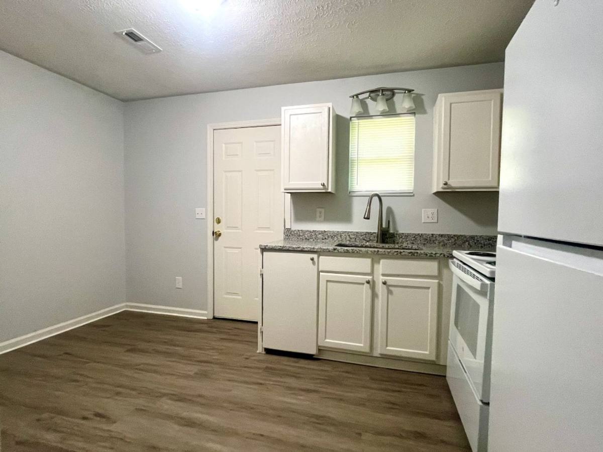Apartment for rent at 209 Cemetary Lane, Jonesborough, TN 37659