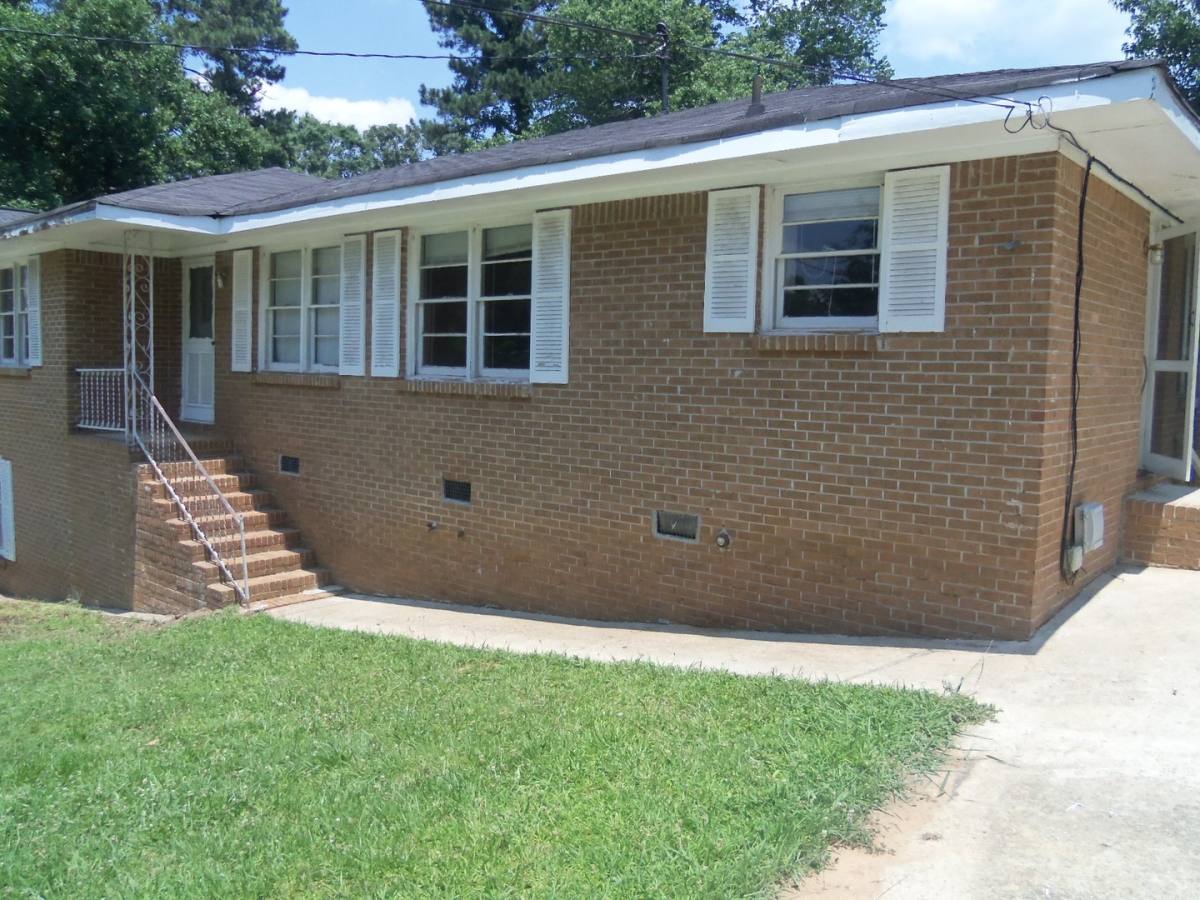 Apartment for rent at 8193 8195 Spillers, Covington, GA 30014