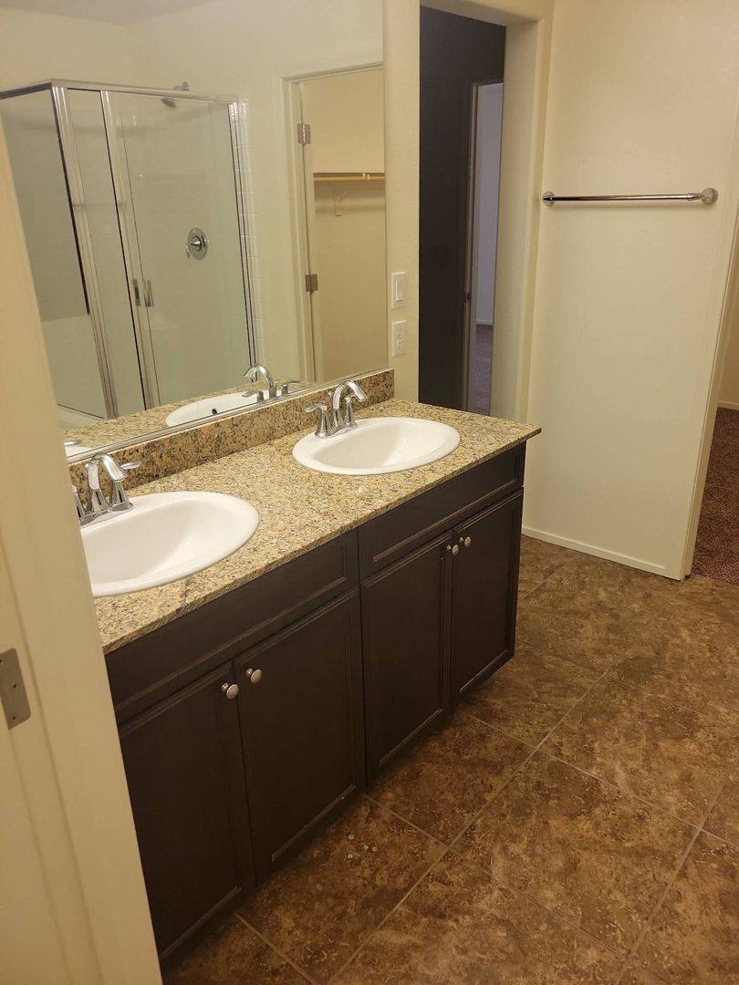 House for rent at 7652 Ashby Gate St, Las Vegas, NV 89166