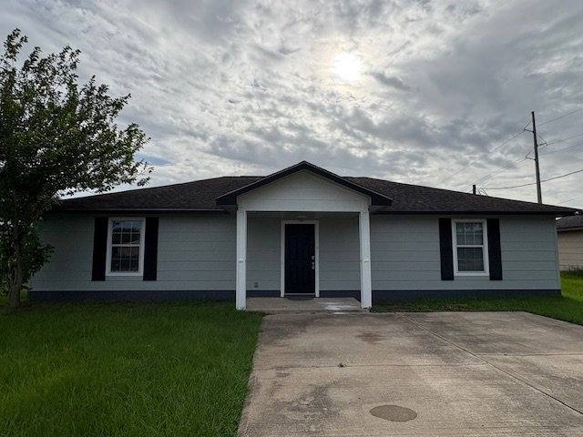 House for rent at 20799 Pine Island Rd, Hempstead, TX 77445