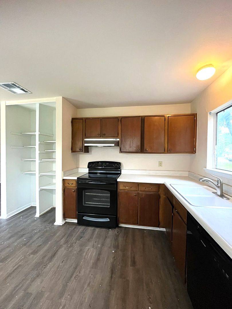 House for rent at 7607 Sage Oak St, San Antonio, TX 78233