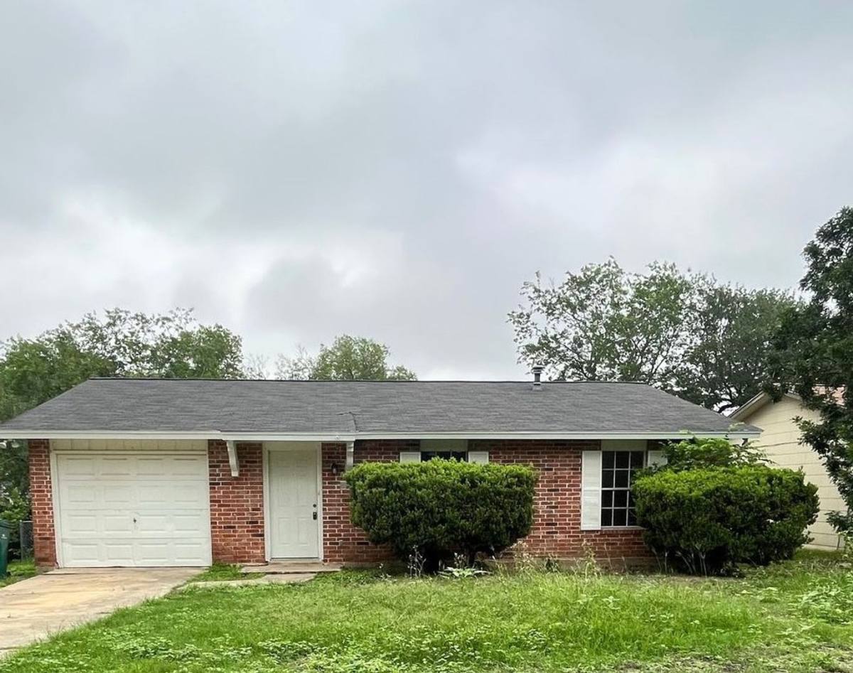 House for rent at 7607 Sage Oak St, San Antonio, TX 78233
