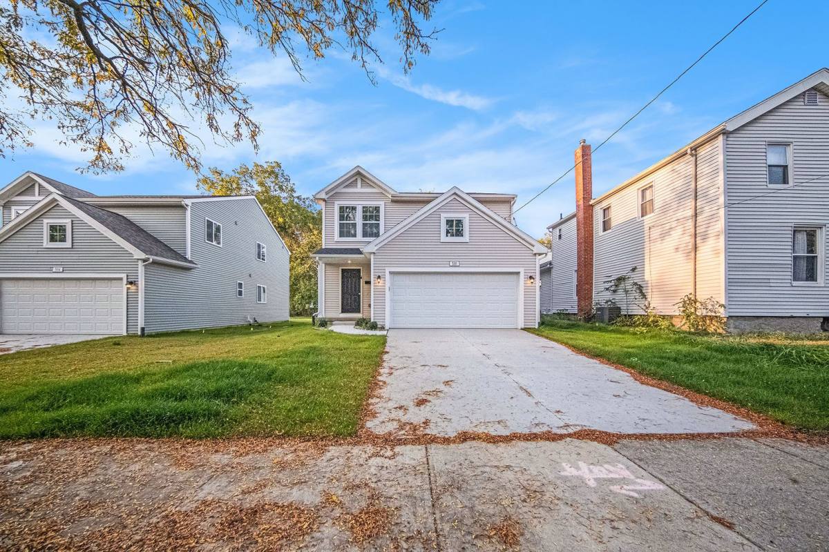 House for rent at 1027 Maple Ave, Jackson, MI 49203