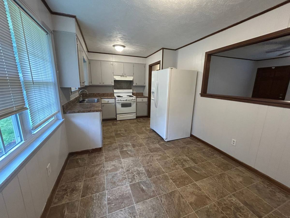House for rent at 610 Cottonwood Dr, Brownsville, TN 38012