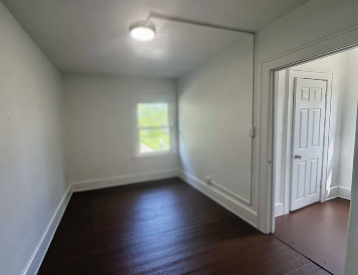 Apartment for rent at 724 S Linden St, Alliance, OH 44601