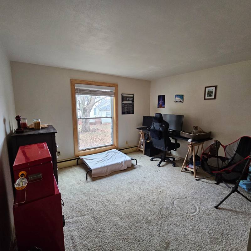 Apartment for rent at 305 N Hickory St, Platteville, WI 53818
