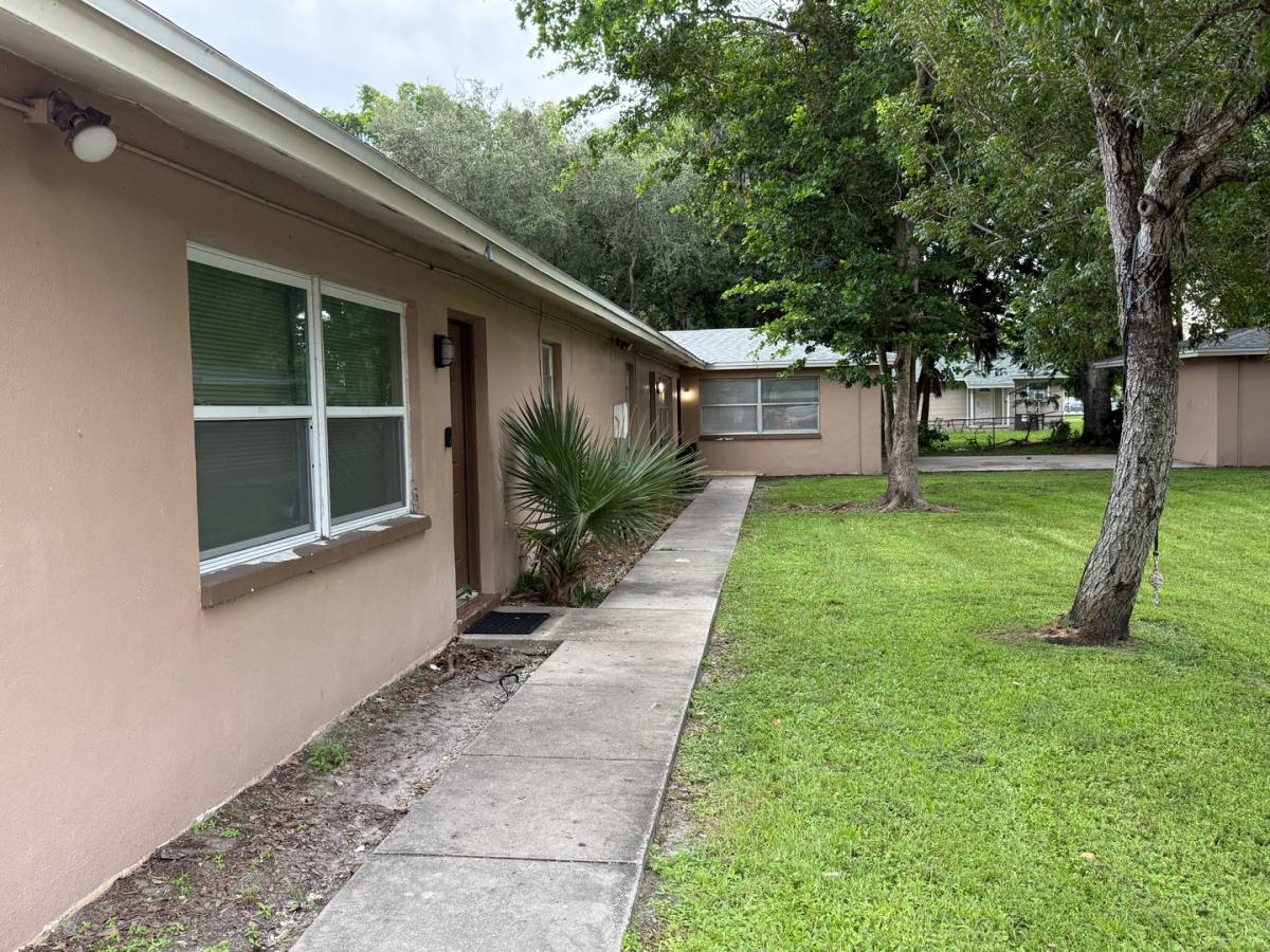 Apartment for rent at 3771 Belmont St, Fort Myers, FL 33916