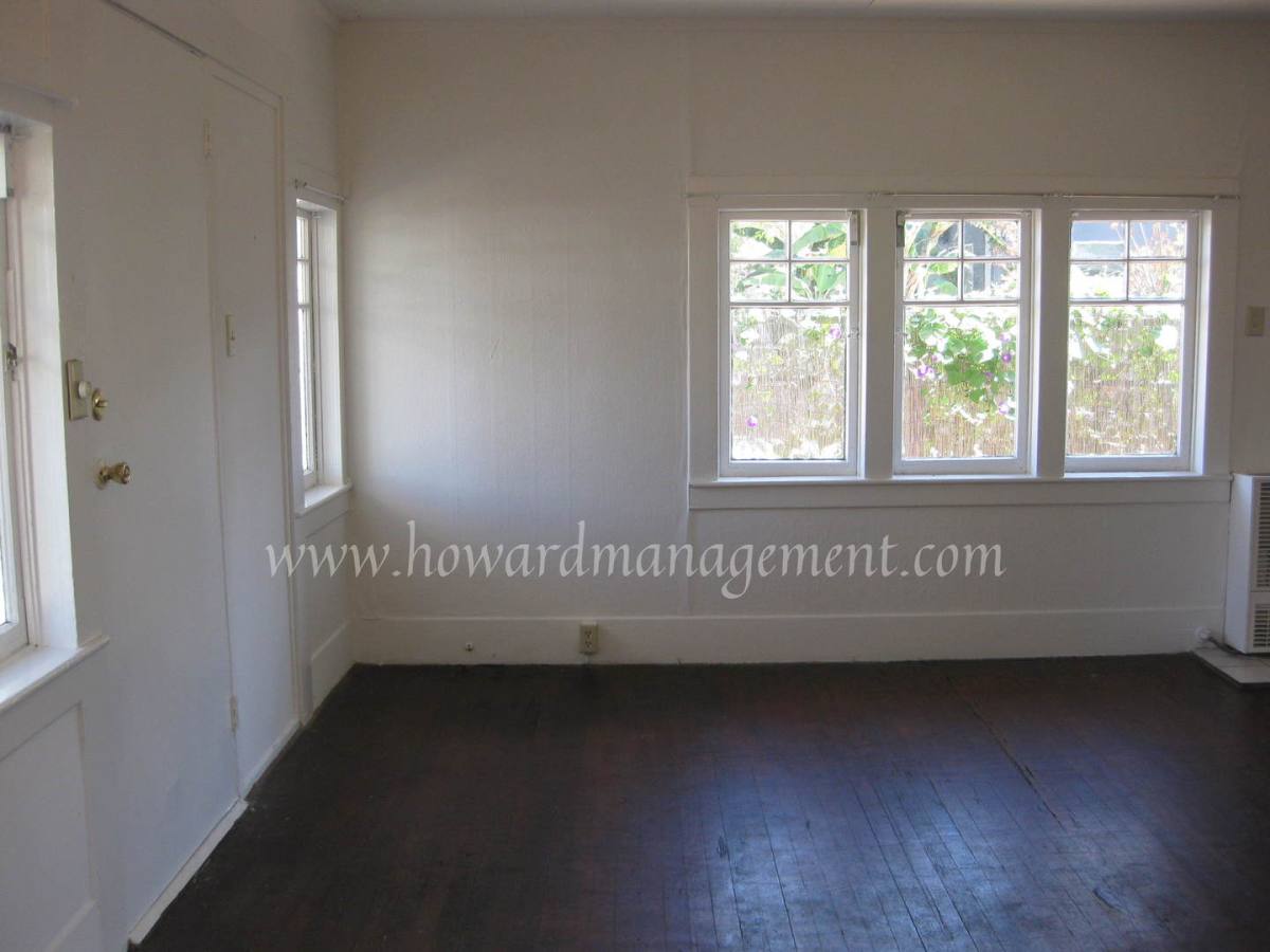 Apartment for rent at 551-557 Rialto Ave, Venice, CA 90291
