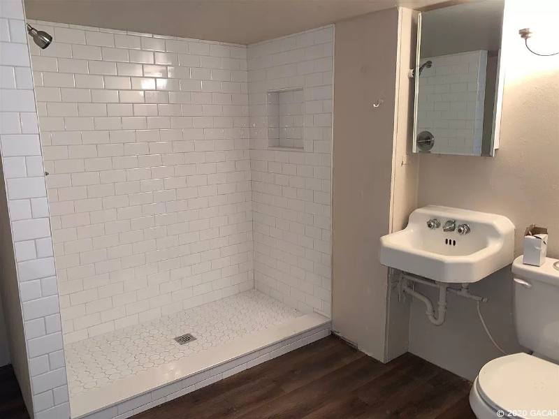 House for rent at 929 SW 13th St, Gainesville, FL 32601