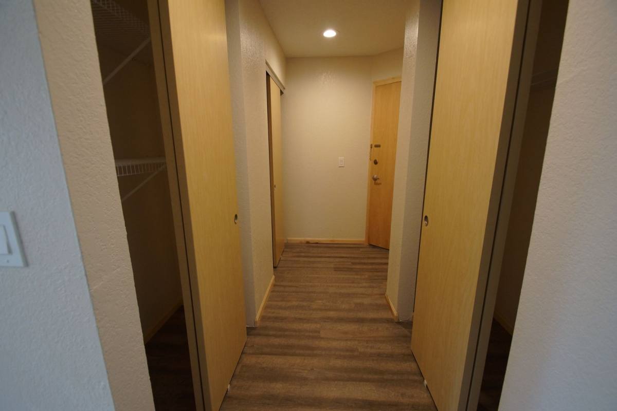 Apartment for rent at 1270 Larpenteur Ave W, Saint Paul, MN 55113