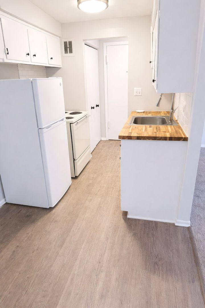 Apartment for rent at 14411 Triskett Rd, Cleveland, OH 44111