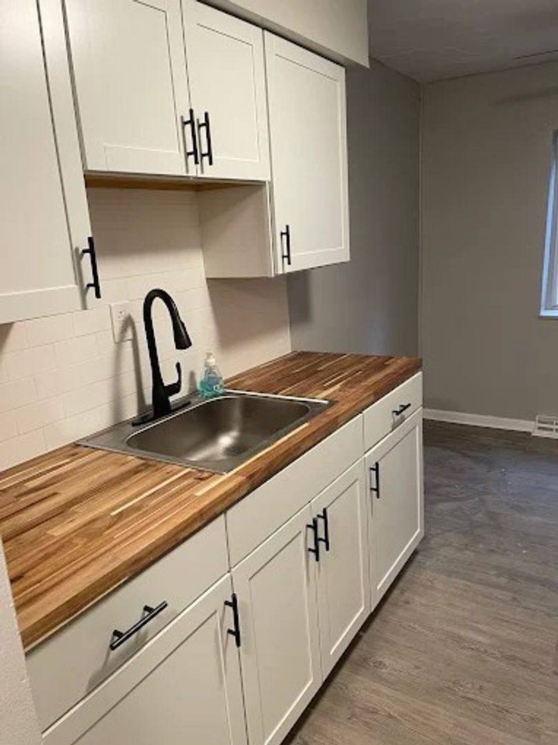 Apartment for rent at 14411 Triskett Rd, Cleveland, OH 44111