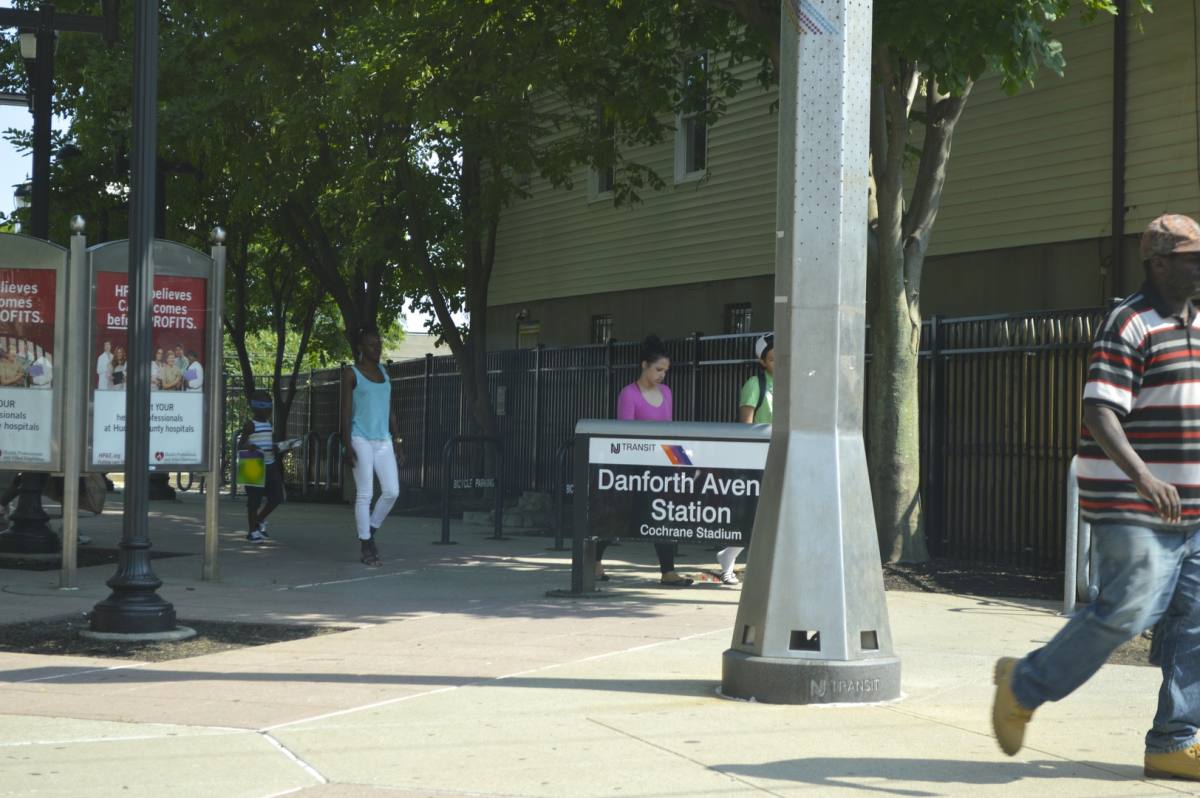 Apartment for rent at 239 Danforth Ave, Jersey City, NJ 07305