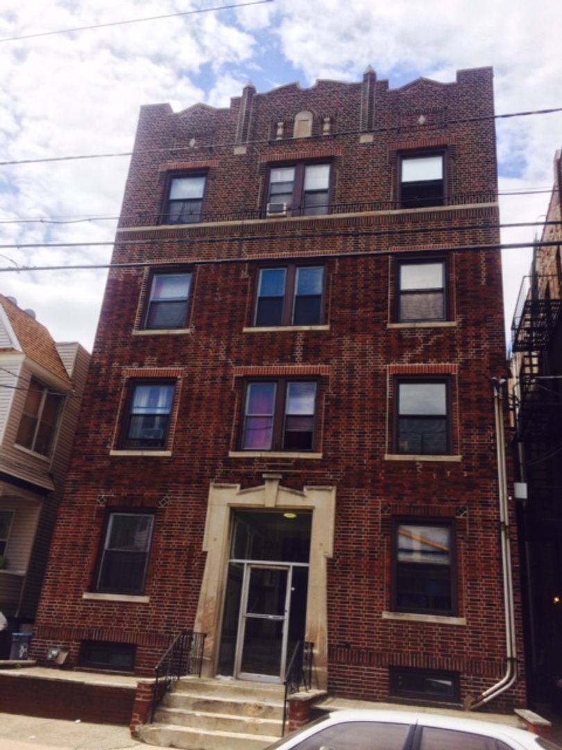 Apartment for rent at 239 Danforth Ave, Jersey City, NJ 07305
