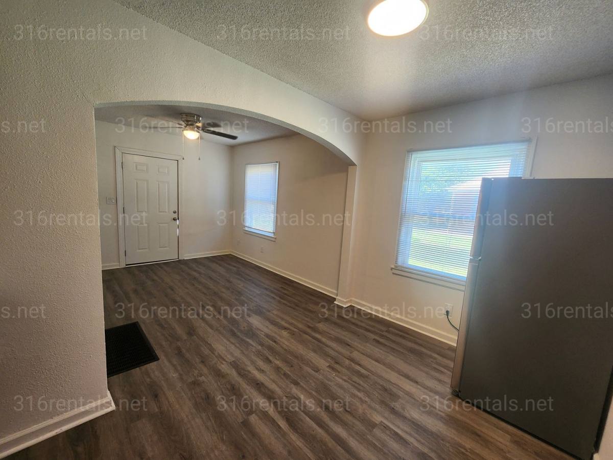 Apartment for rent at 847 N Glendale St, Wichita, KS 67208