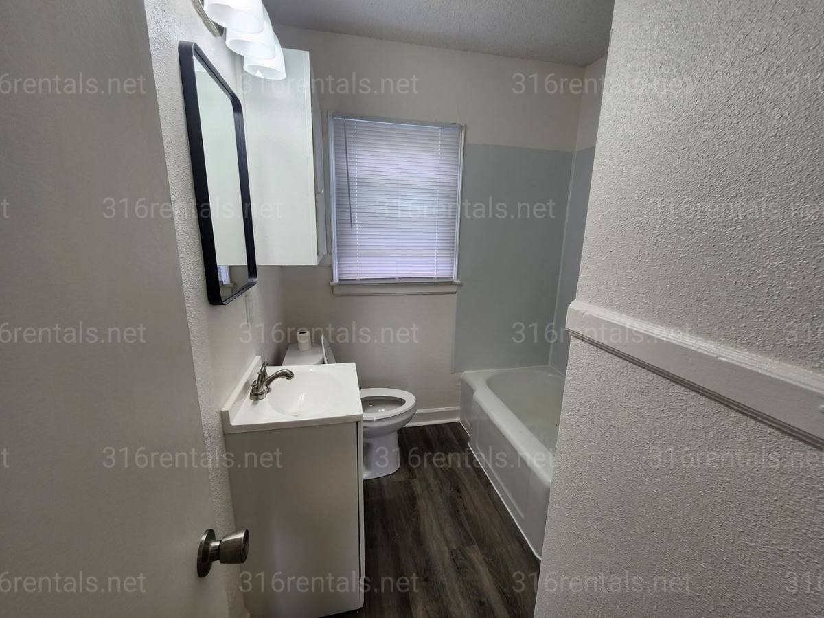 Apartment for rent at 847 N Glendale St, Wichita, KS 67208