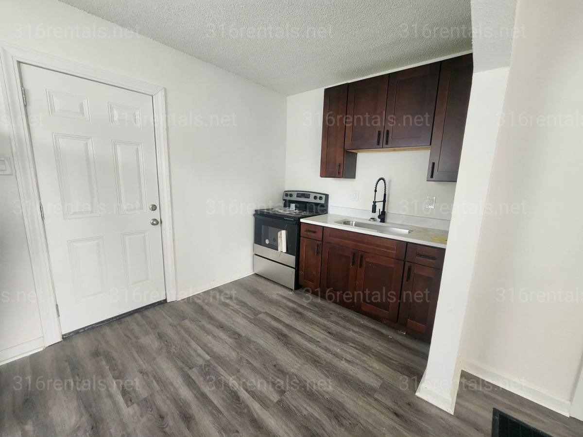 Apartment for rent at 847 N Glendale St, Wichita, KS 67208