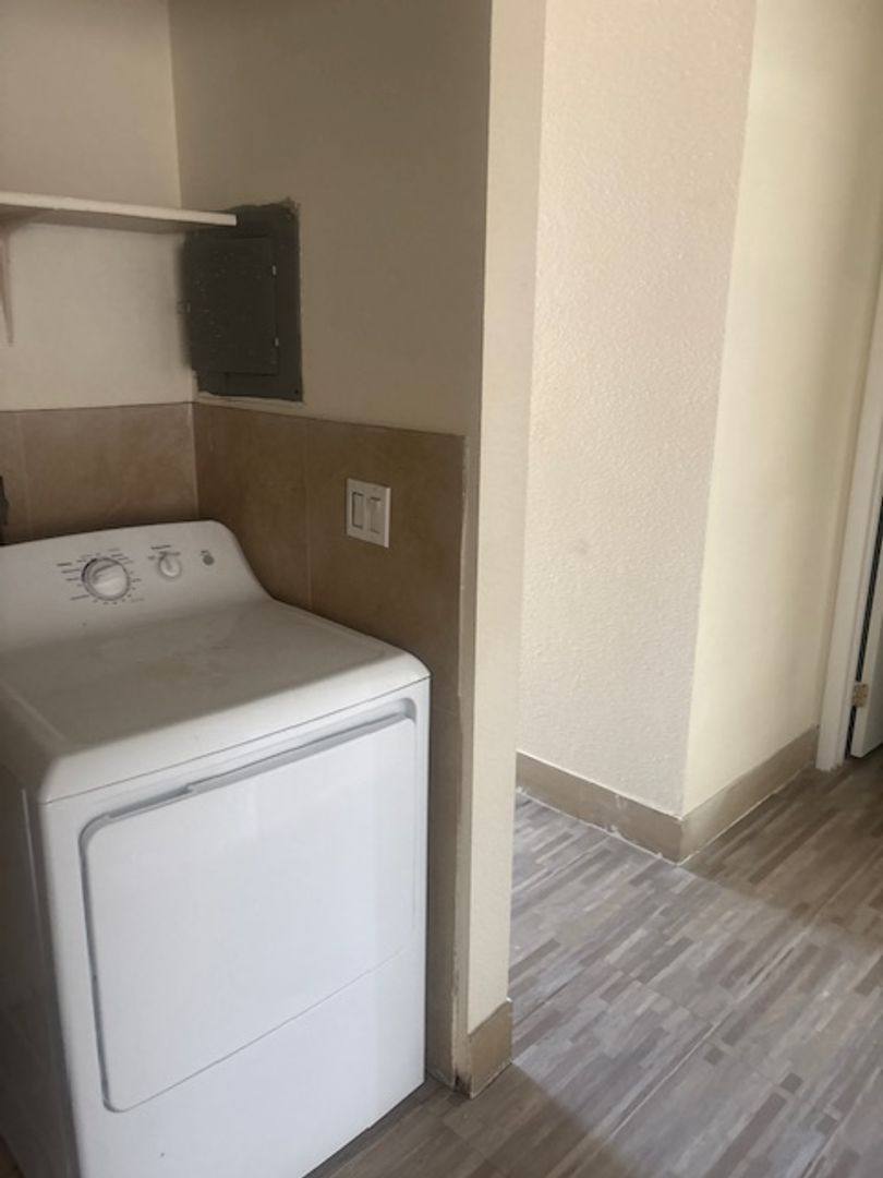 Apartment for rent at 4223 Zavala St, Las Vegas, NV 89103