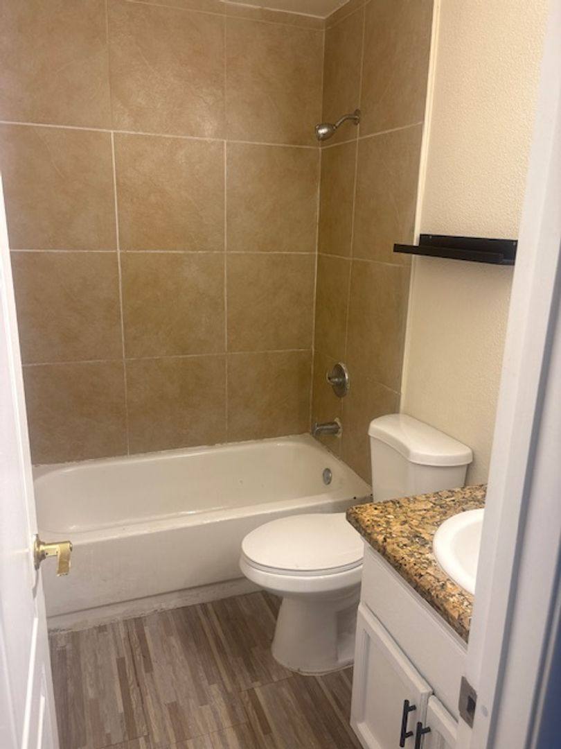 Apartment for rent at 4223 Zavala St, Las Vegas, NV 89103